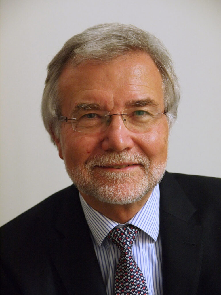 Portrait Dr. Klaus Lemmen